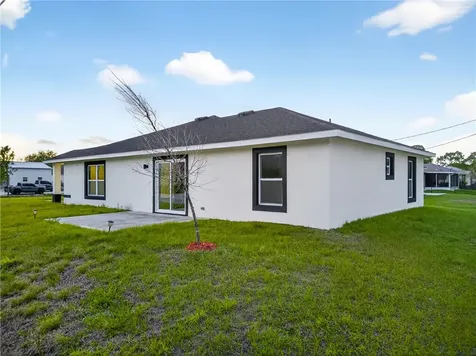 8316 103rd Avenue Vero Beach FL 32967