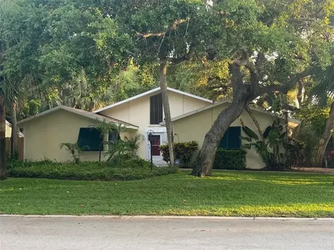 837 Seminole Lane Vero Beach FL 32963