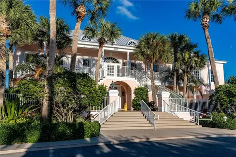 1315 Winding Oaks Circle E Vero Beach FL 32963