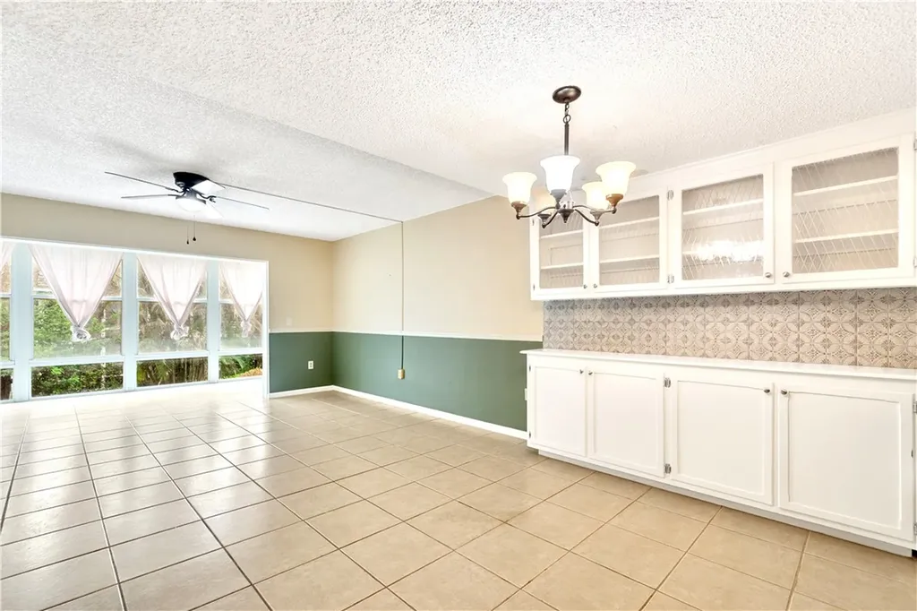 1901 Indian River Boulevard Vero Beach FL 32960