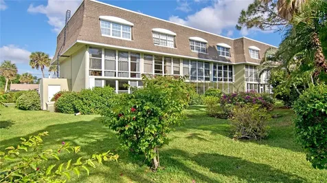 1901 Indian River Boulevard Vero Beach FL 32960