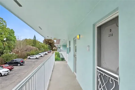 1901 Indian River Boulevard Vero Beach FL 32960