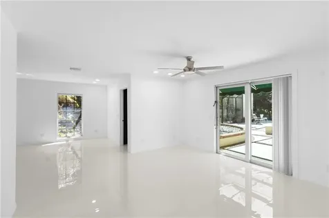6235 4th Street Vero Beach FL 32968