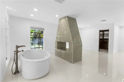 6235 4th Street Vero Beach FL 32968
