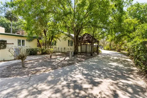 6235 4th Street Vero Beach FL 32968