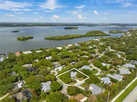 1190 Atocha Way Vero Beach FL 32963