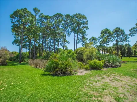 1129 4th Lane SW Vero Beach FL 32962