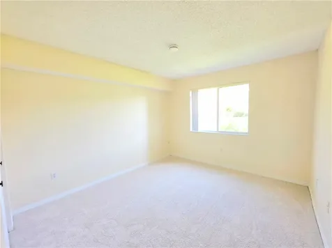 1590 S 42nd Circle Vero Beach FL 32967
