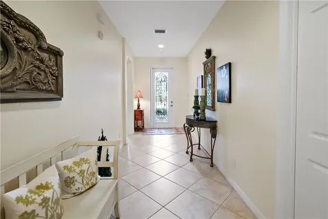 6335 Astor Place Vero Beach FL 32966