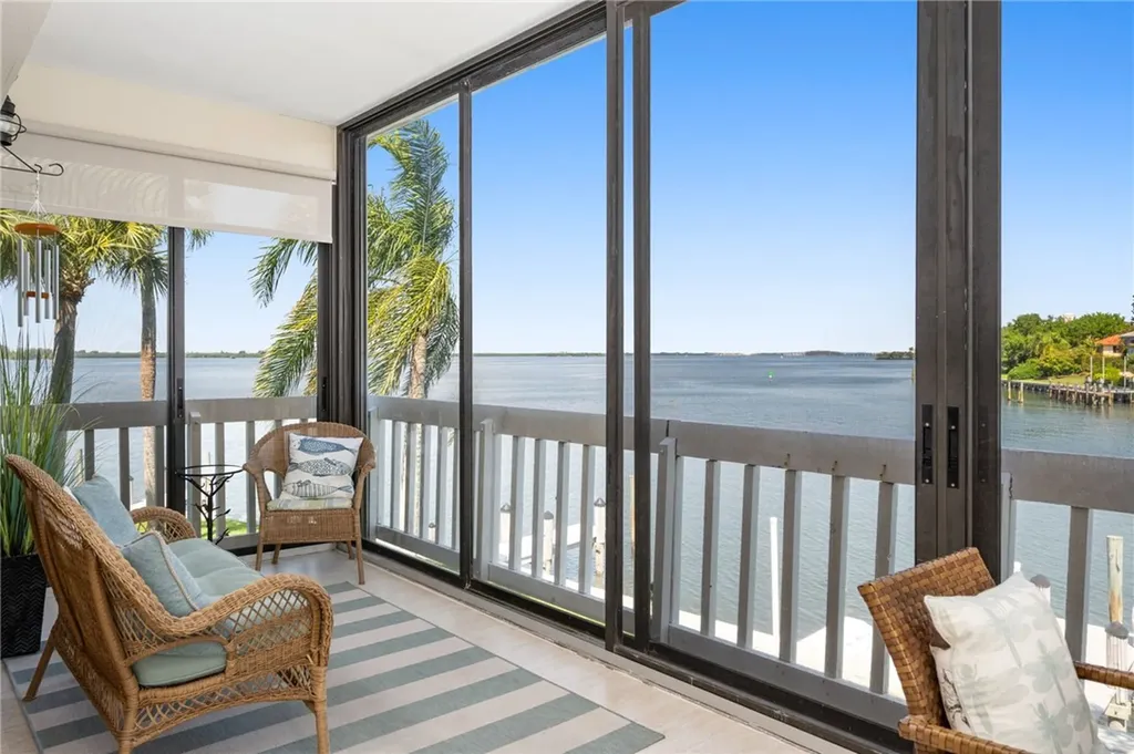 1776 Mooringline Drive Vero Beach FL 32963