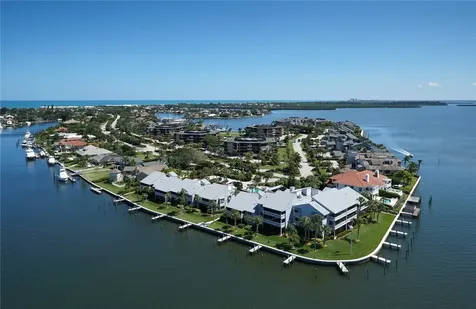 1776 Mooringline Drive Vero Beach FL 32963