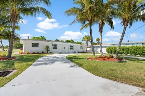 662 Granada Street Fort Pierce FL 34949
