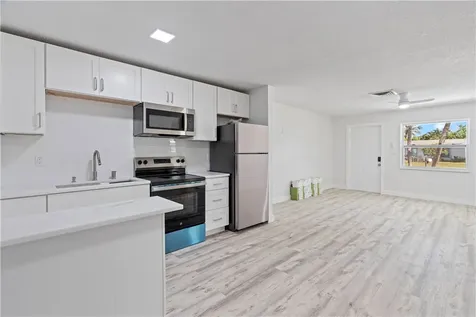 662 Granada Street Fort Pierce FL 34949