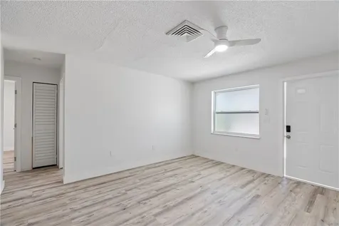 662 Granada Street Fort Pierce FL 34949