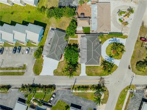 662 Granada Street Fort Pierce FL 34949