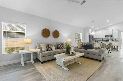 535 Valencia Circle SW Vero Beach FL 32968