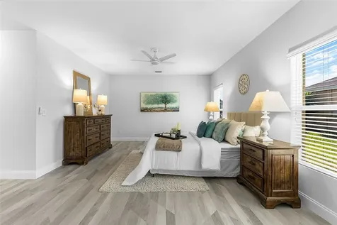 535 Valencia Circle SW Vero Beach FL 32968