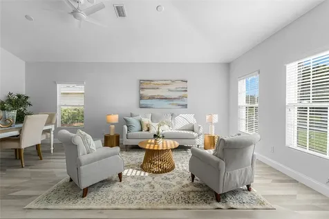 535 Valencia Circle SW Vero Beach FL 32968