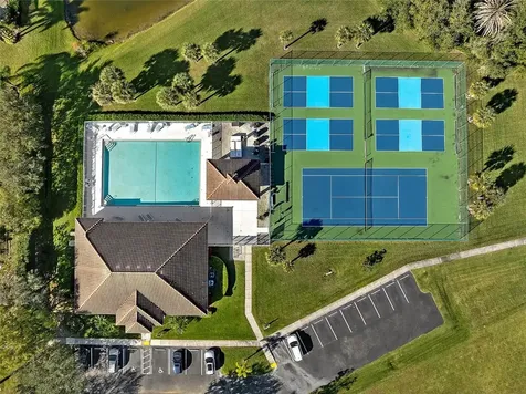 535 Valencia Circle SW Vero Beach FL 32968