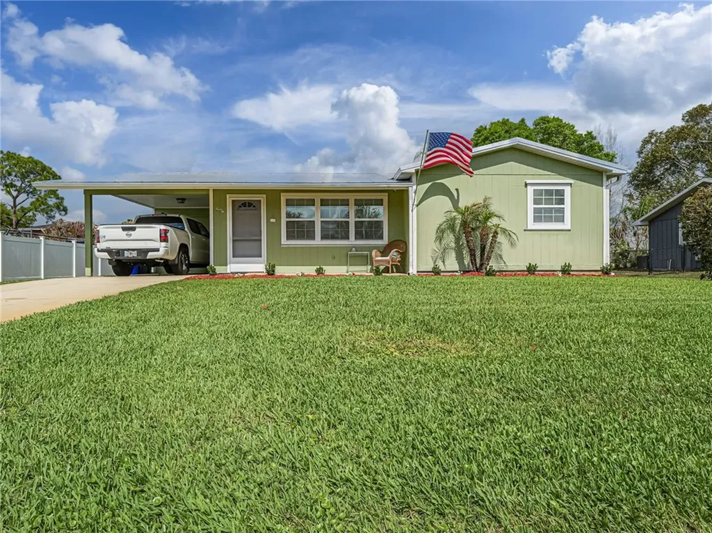 573 Autumn Terrace Sebastian FL 32958