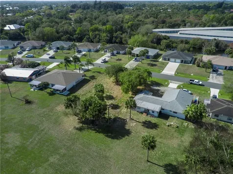 358 S Wimbrow Drive Sebastian FL 32958