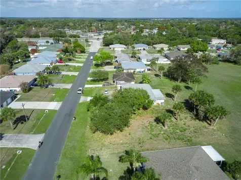 358 S Wimbrow Drive Sebastian FL 32958
