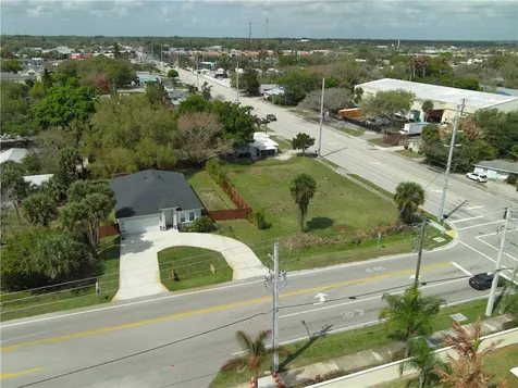 1185 6th Avenue Vero Beach FL 32960