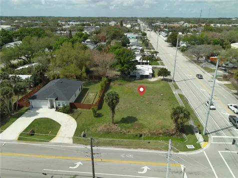 1185 6th Avenue Vero Beach FL 32960