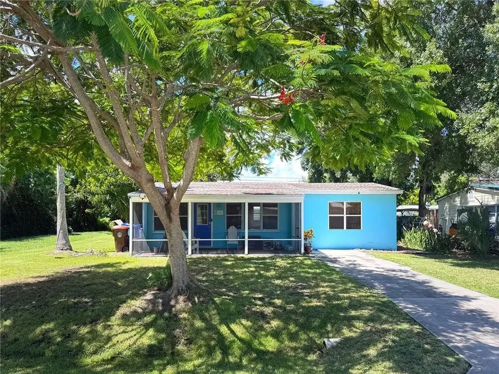 1411 4th Court Vero Beach FL 32960