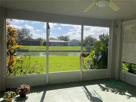 1435 9th Place Vero Beach FL 32960
