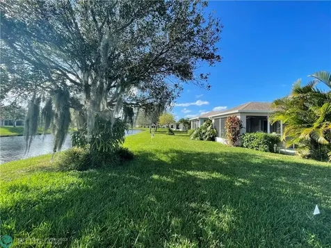 1435 9th Place Vero Beach FL 32960
