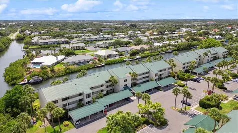 1825 Tarpon Lane Vero Beach FL 32960