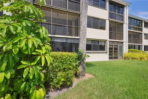 1825 Tarpon Lane Vero Beach FL 32960