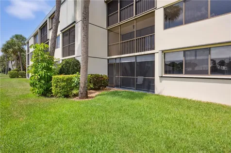 1825 Tarpon Lane Vero Beach FL 32960