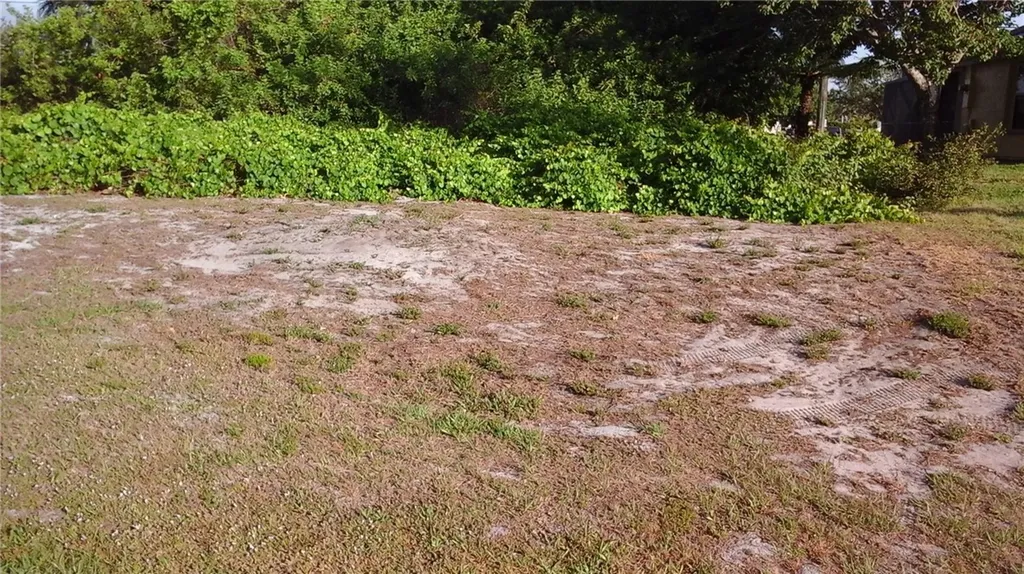 306 Main Street Sebastian FL 32958