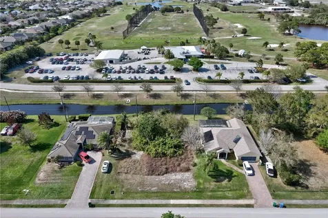 306 Main Street Sebastian FL 32958