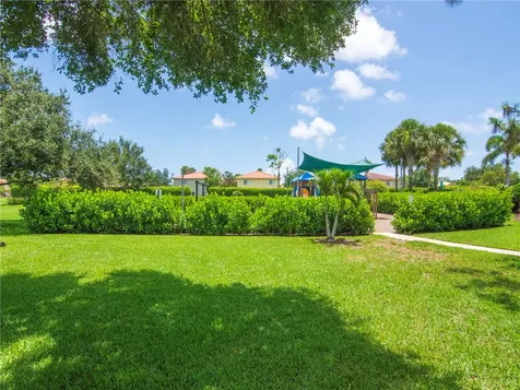 5705 55th Street Vero Beach FL 32967