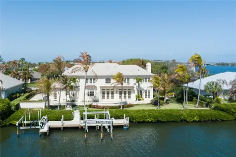 125 Mckee Lane Vero Beach FL 32960