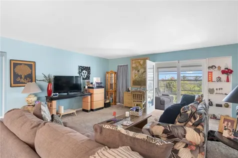 2333 Indian River Boulevard Vero Beach FL 32960