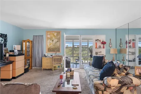 2333 Indian River Boulevard Vero Beach FL 32960