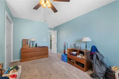 2333 Indian River Boulevard Vero Beach FL 32960