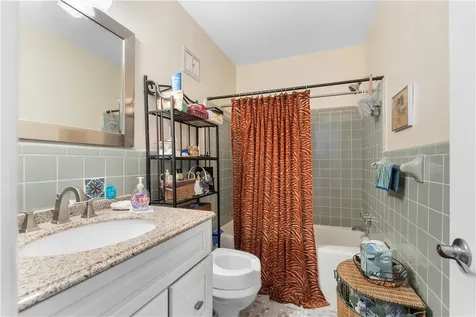 2333 Indian River Boulevard Vero Beach FL 32960