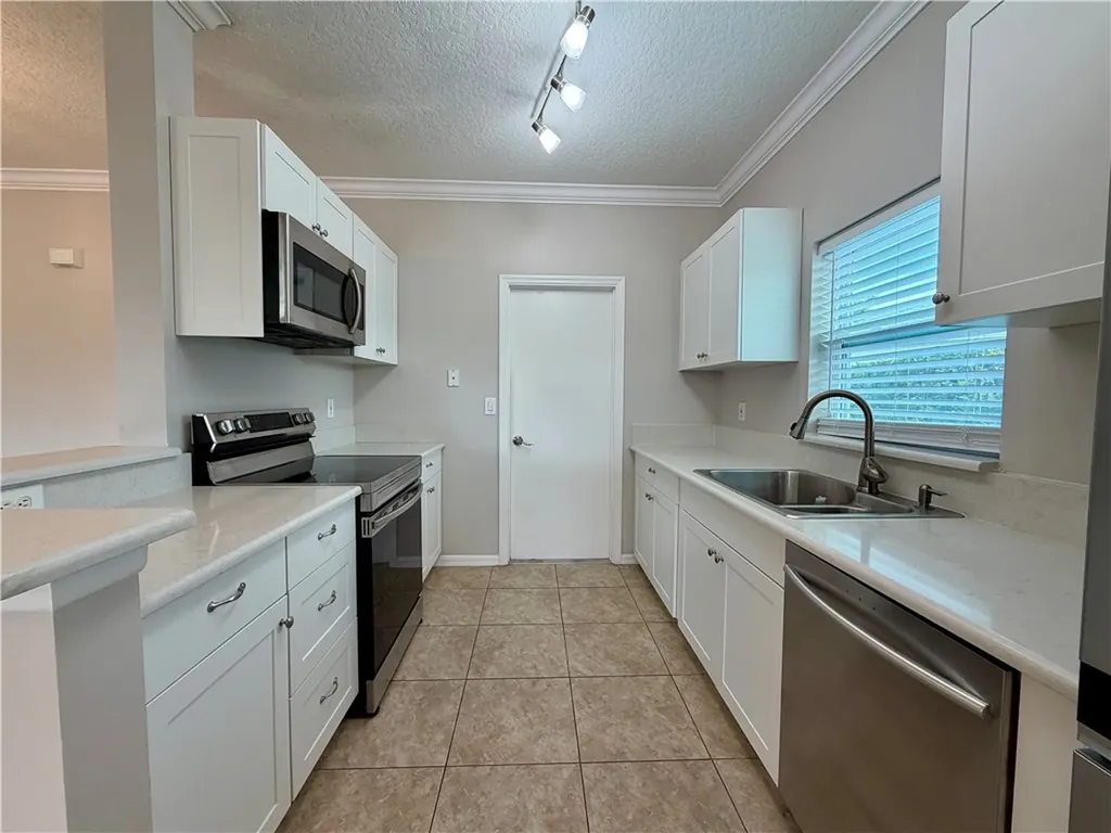 6295 33rd Manor Vero Beach FL 32966