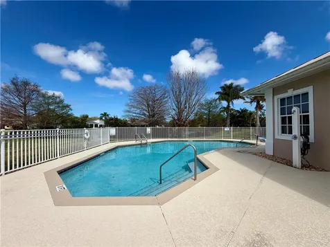 6295 33rd Manor Vero Beach FL 32966