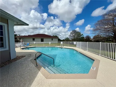 6295 33rd Manor Vero Beach FL 32966