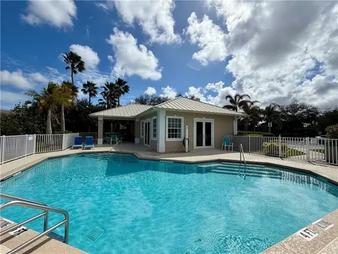 6295 33rd Manor Vero Beach FL 32966