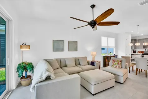 1377 Harper Way Vero Beach FL 32960