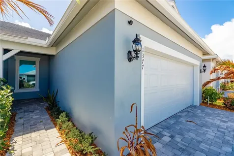 1377 Harper Way Vero Beach FL 32960