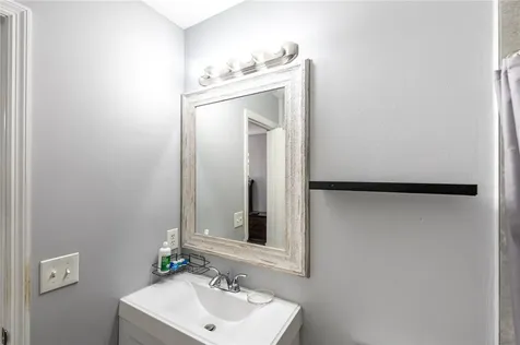 2890 1st Place Vero Beach FL 32968