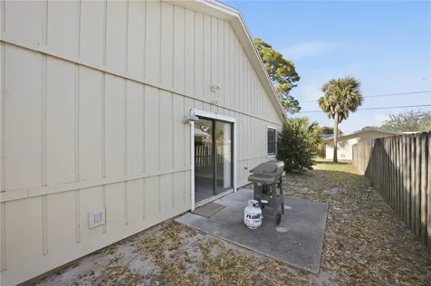 2890 1st Place Vero Beach FL 32968